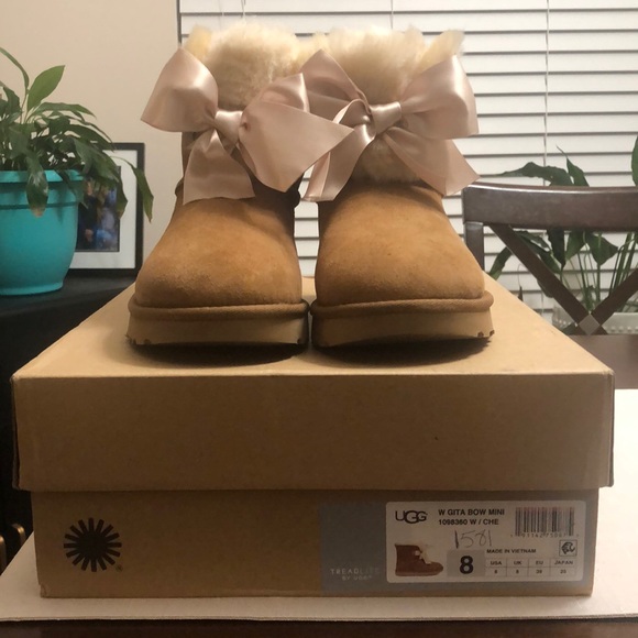 UGG Shoes - BRAND NEW UGG BOOTS!!